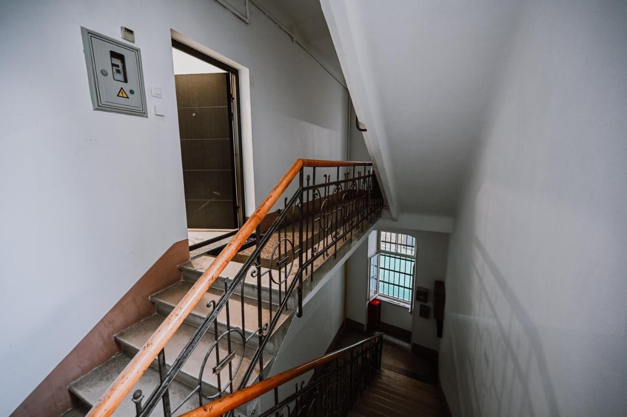 Old Square Apartment Rijeka Exterior photo